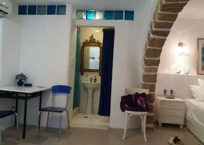 El Rhodian Villa アパート