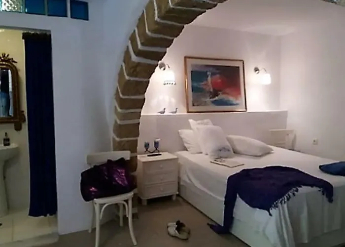 El Rhodian Villa アパート