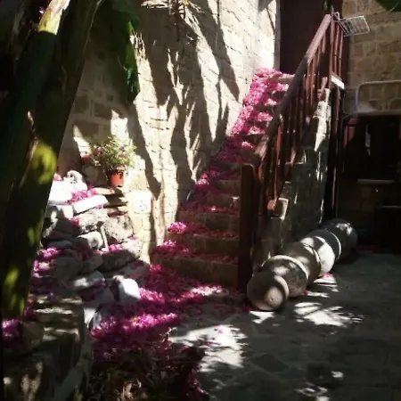 El Rhodian Villa 公寓